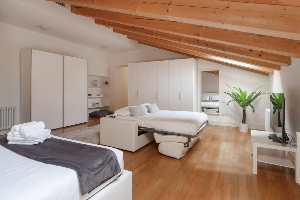 Apartments Trieste Centro I 3 Dış mekan fotoğraf