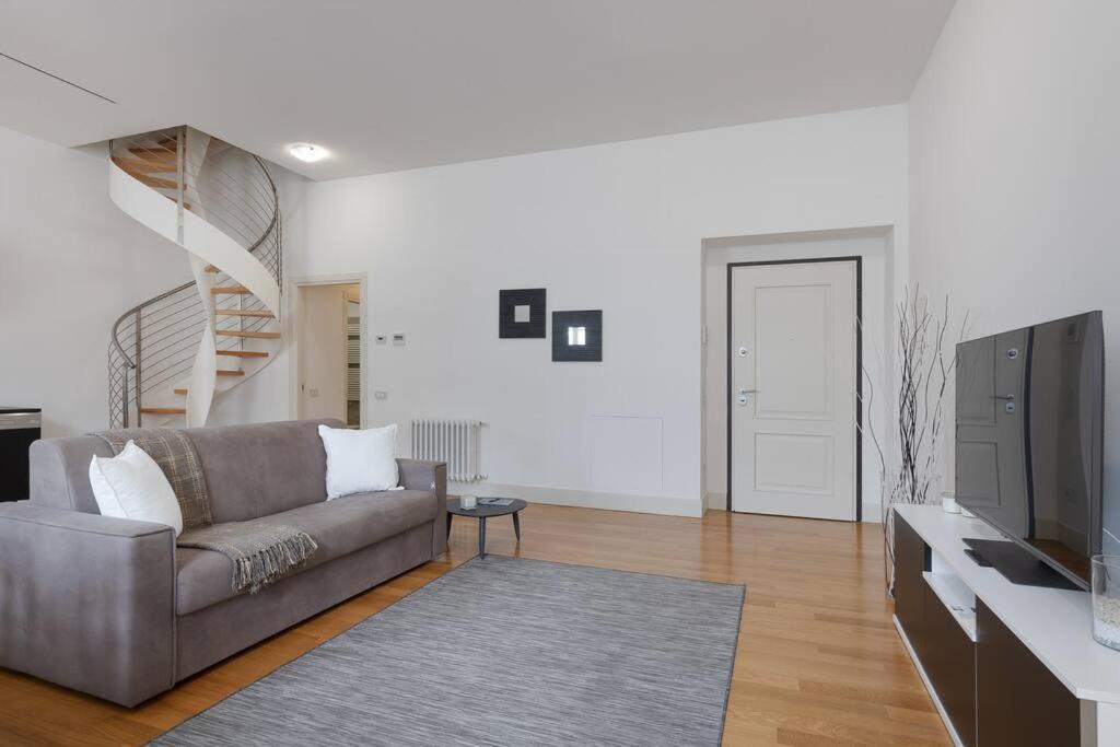 Apartments Trieste Centro I 3 Dış mekan fotoğraf